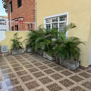 https://hostal-el-cedro.cali-hotels.com